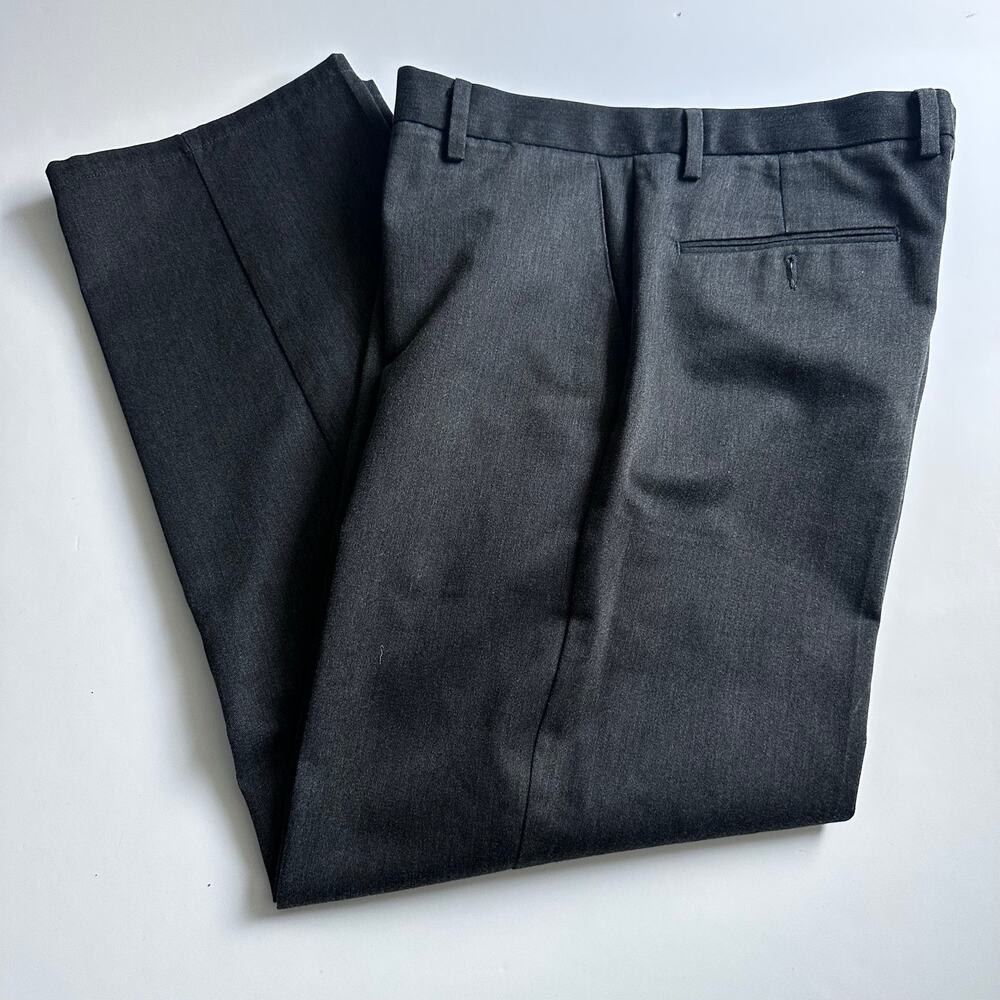 Dockers Men's Gray Dress Pants, Flat Front 34x31 - Stylish!